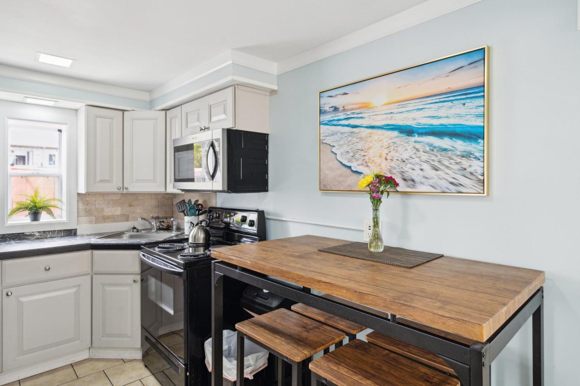 23 Center St - Sunny Side Down - Downstairs Apartment Фоли Бийч Екстериор снимка